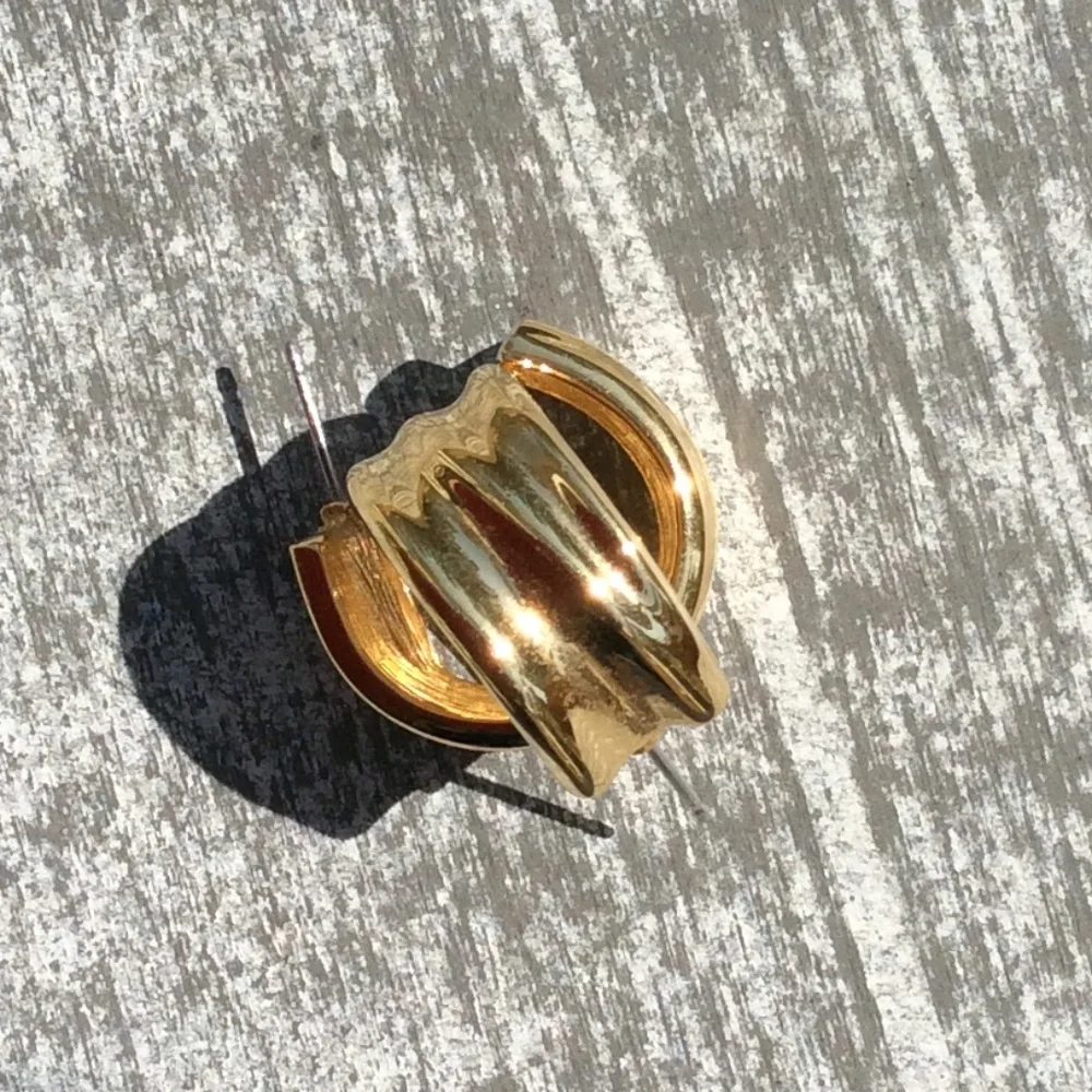 Givenchy Half Loop Earrings - Picture 6 of 8